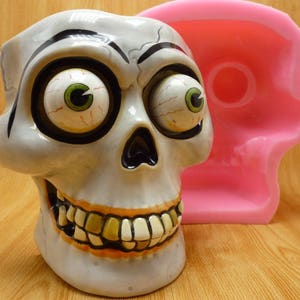 Medium Skull Mold (3 Piece) – Chocolate Mold Co