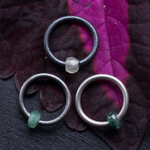 emerald captive bead piercing ring 18g 16g 14g conch nipple tragus helix may birthstone green stone oxidized black gray sterling silver
