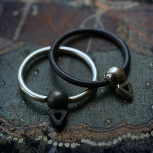 triangle black niobium sterling silver piercing ring septum conch earlobe cartilage 1mm 18g 1.2mm 16g 1.6mm 14g 8mm 12mm 10mm black rustic