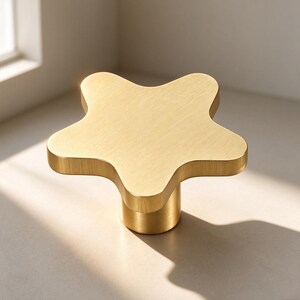 Brass Star Cabinet Knob, Gold Star Drawer Pull,Dresser Knob, Vintage Furniture Hardware,Cabinet Handle, Housewarming Gift
