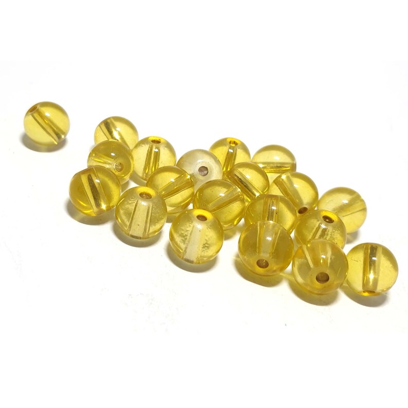 8x 4mm, 19x 6mm Pretty 8mm clear green yellow round glass beads, Pretty Green czech glass beads mix x20 beads