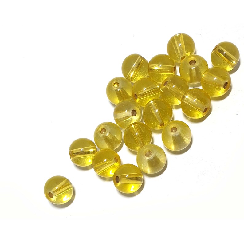 8x 4mm, 19x 6mm Pretty 8mm clear green yellow round glass beads, Pretty Green czech glass beads mix x20 beads