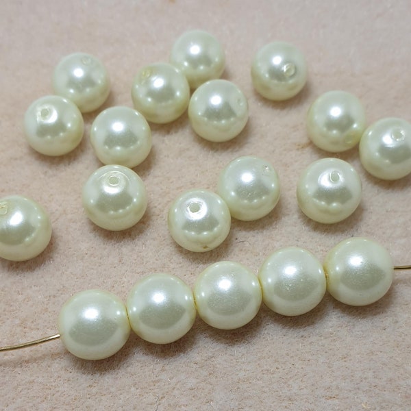 Perles en verre rondes crème 10 mm, trou de 1,1 mm, foret à centrer, (x19 perles) OU perles rondes en verre crème nacrée 4 mm, trou 1 mm (x104 perles)