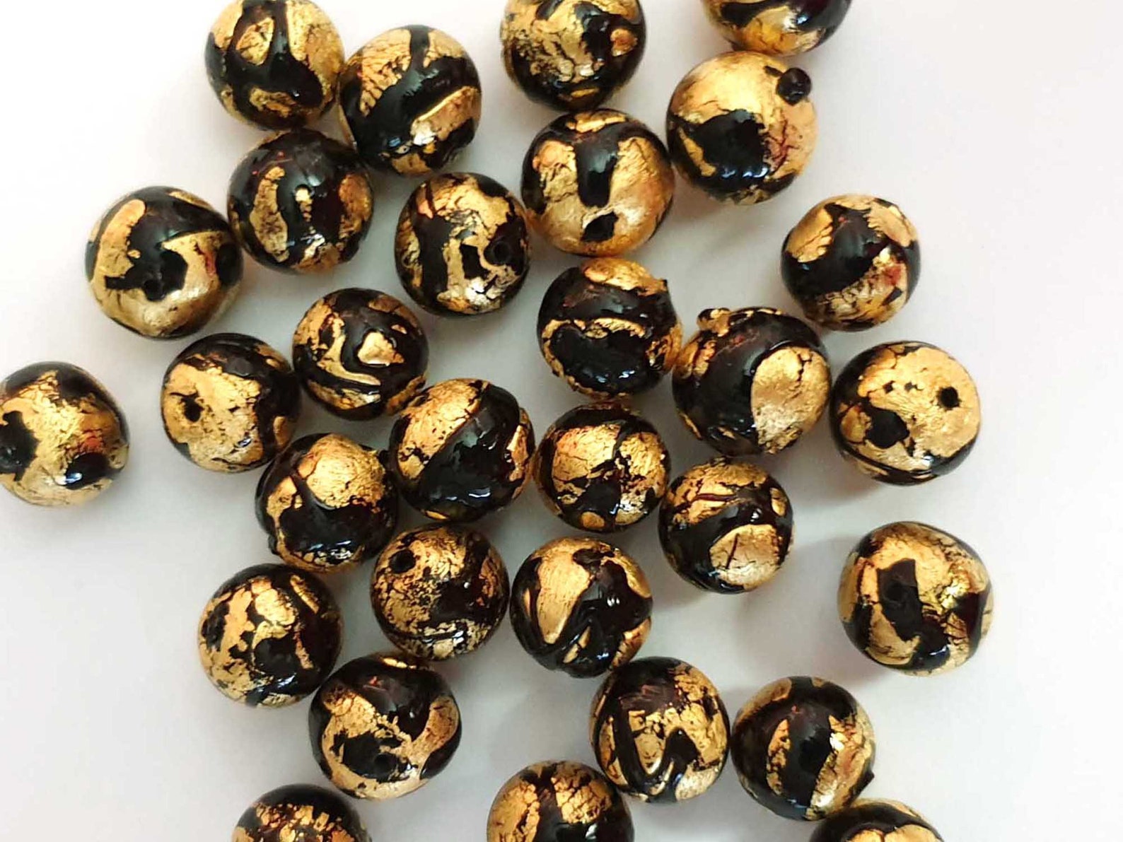 12mm Round Black and Gold 24ct Gold Foil Glass Beads Etsy