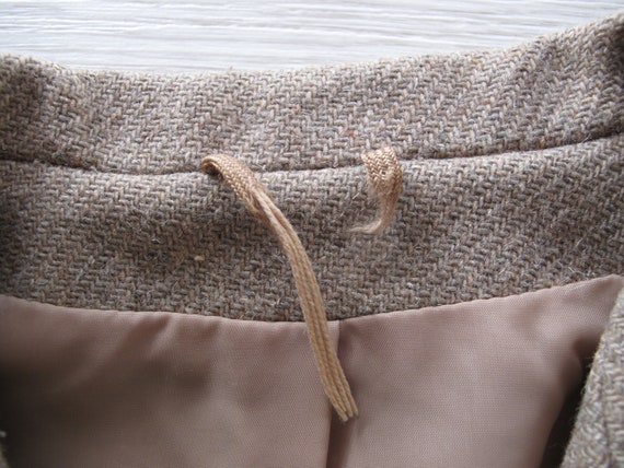 Tweed hacking style jacket by Spinney, ladies siz… - image 9