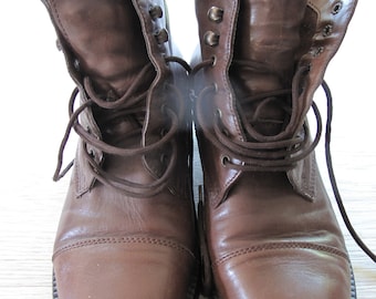 Vintage leather lace up ankle boots, size EU 38/UK 5