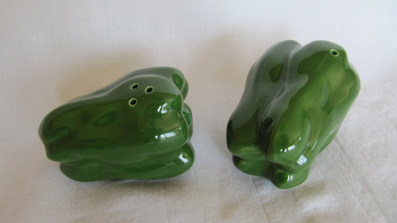 Vintage Salt Pepper Shakers Green Peppers Japan Rosenthal Netter Ceramic