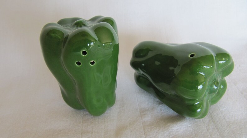 Vintage Salt Pepper Shakers Green Peppers Japan Rosenthal Netter Ceramic