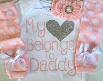 Baby Girl outfit -Coming home outfit - Newborn baby clothes - My heart Belongs to Daddy -Newborn photo prop outfit- Preemie-24 months