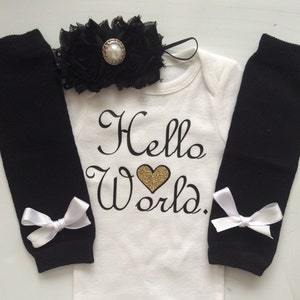 Newborn Baby Girl outfit -Coming home outfit - Take Home outfit - Newborn baby girl clothes - newborn girl- Hello World- Preemie outfit-