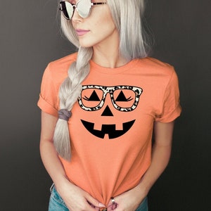 Women's Halloween Shirt- Teen Halloween shirt - Tween Halloween shirt - Jackolantern with glasses - Jack-o-lantern shirt