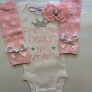 Baby Girl outfit -Coming home outfit - Newborn baby clothes - Personalized baby outfit -Newborn photo prop outfit- Preemie available