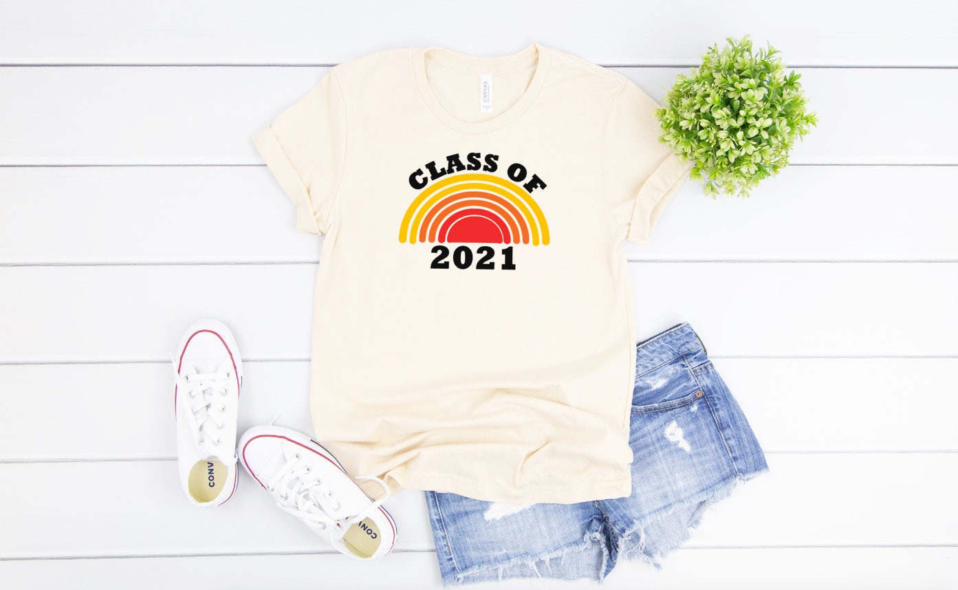 Senior 2023 - vintage class of shirt - graduation gift