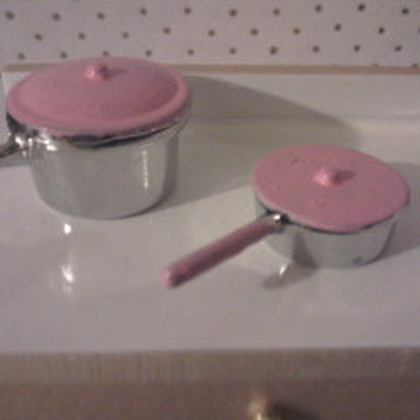 Dollhouse pan pink and silver set