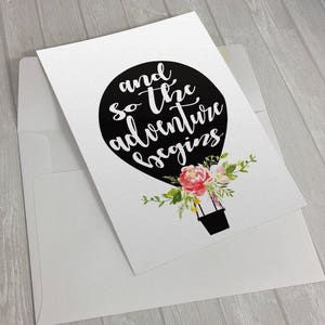 50% KORTING OP BEPERKTE VERKOOP! Afstuderen kaart met Gefeliciteerd kaart, Engagement kaart, bruiloft kaart, Going away kaart, en dus het avontuur begint