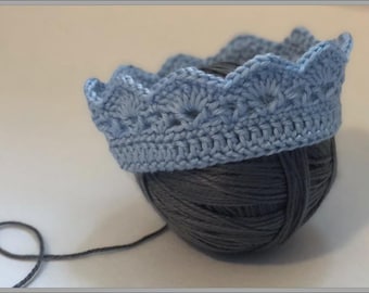 Crochet Newborn Crown Pattern - "Fit for a King" Crown - Newborn Photo Prop ... Instant Download