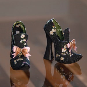 Shoes for Popovy Sisters dolls Versailles (black w fl)