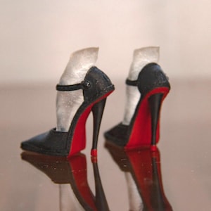 Shoes for Popovy Sisters dolls (black/red sole)