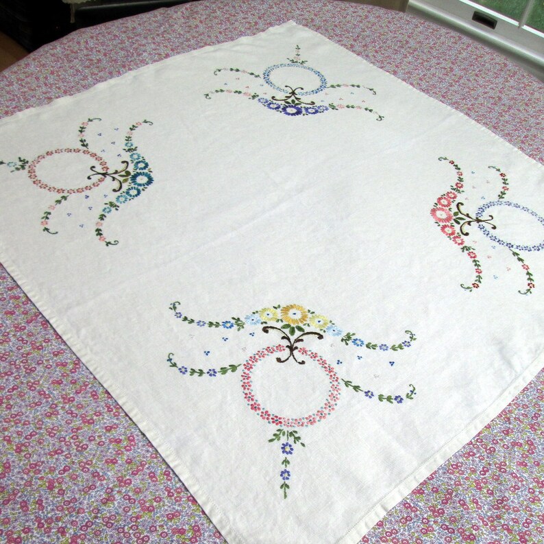 Tea Tablecloth Ecru Linen Hand Embroidered 34 X 32 Etsy