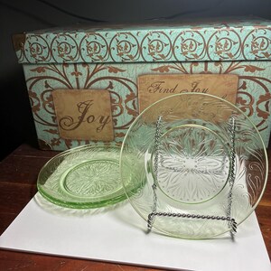 Juego de 3 platos de pan y mantequilla de vidrio verde estilo Depression Glass, 6 1/4"