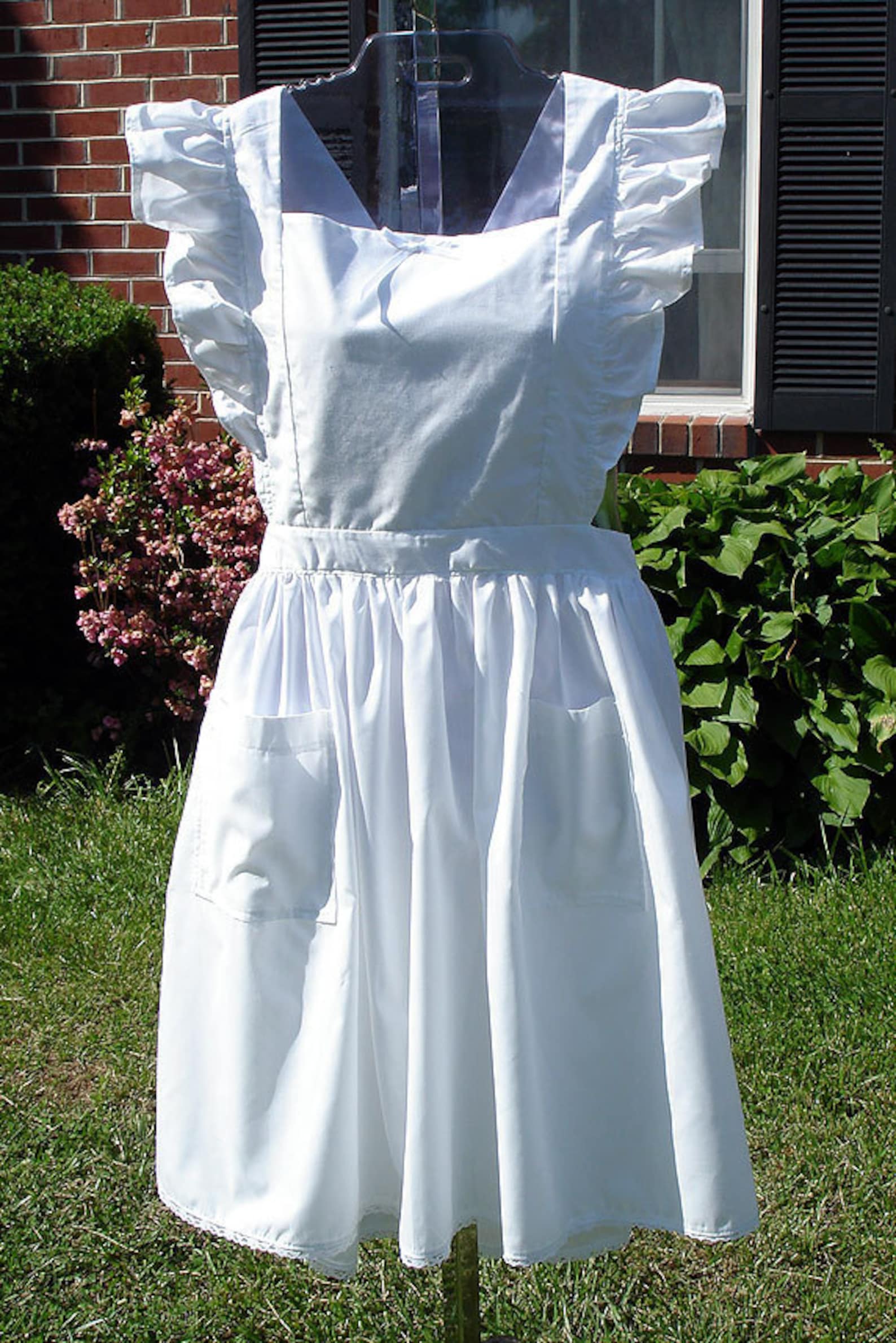 white pinafore apron plus size