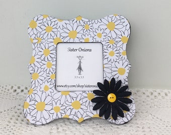 Black Eyed Susan Decoupaged Embellished 8x8 Picture Frame Flower Print Curvy Photo Frame Girl's Room Decor Housewarming Gift Picture Frame