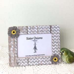 Sunflower Barnboard Decoupaged Embellished 4x6 Horizontal Picture Frame Girl&#39;s Room Decor Housewarming Gift Photo Frame Birthday Gift