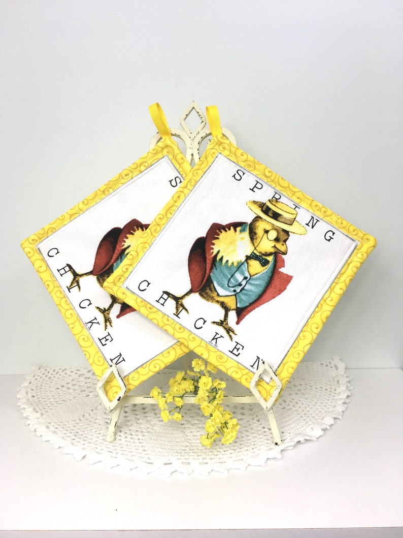 Cotton Quilted Hot Pads Spring Chickens Kitchen Pot Holders Chickens Yellow Housewarming Gift for Cooks