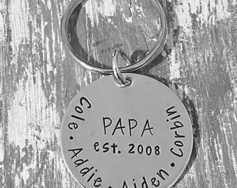 Daddy, Dad, Papa Grandpa Mom est. date with 3 Arrow and a Tag for Name or A Word Key Chain Hand Stamped Fathers Day Gift