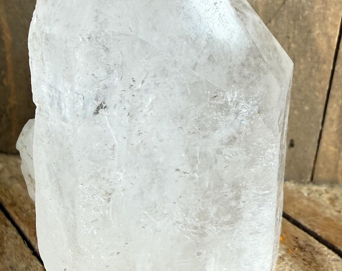 Quartz Point cut base quartz crystal point minor imperfections, Quartz point crystal ,Clear Quartz Tower, 2.3 inch