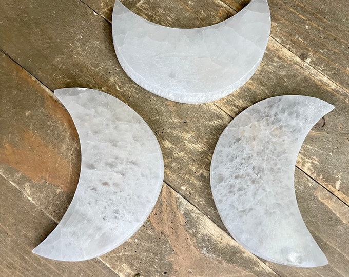 Selenite moon, Selenite one of the more powerful healing stones, Selenite Crystal Stone-Polished Selenite Stone ,Healing Crystals, a080