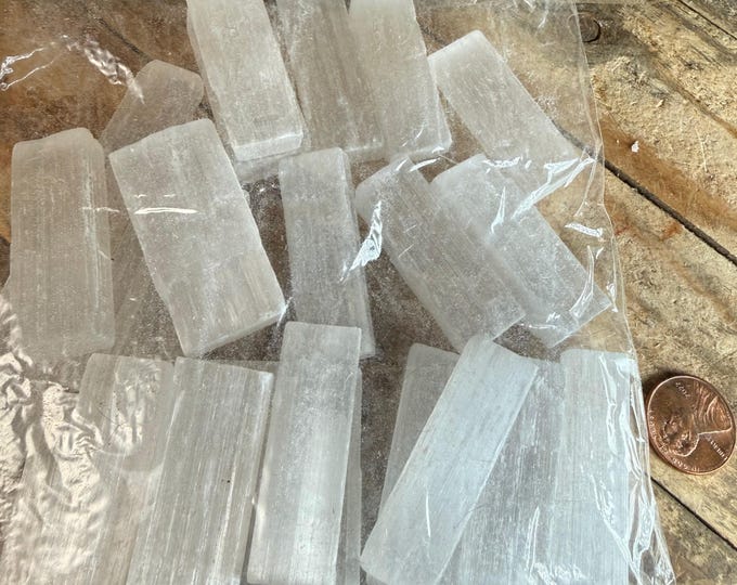 20 pcs. lot sm. Selenite Crystal sticks: White Selenite , Selenite White Selenite . 1.3-1.5 inch