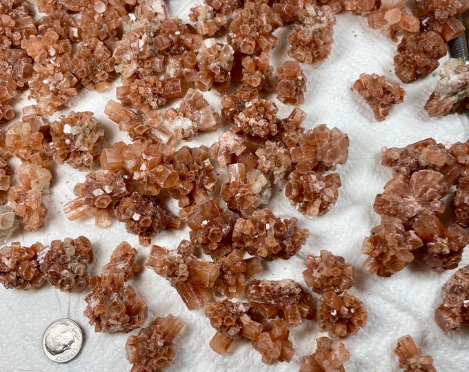 one Aragonite Crystal  Specimen, Raw Aragonite Crystal cluster, Healing Stones and Crystals, Aragonite Cluster