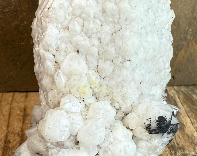 Awesome Crystal Quartz quartz crystal ,cluster, Quartz Crystal Point ,wholesale quartz crystal, Madagascar, 7
