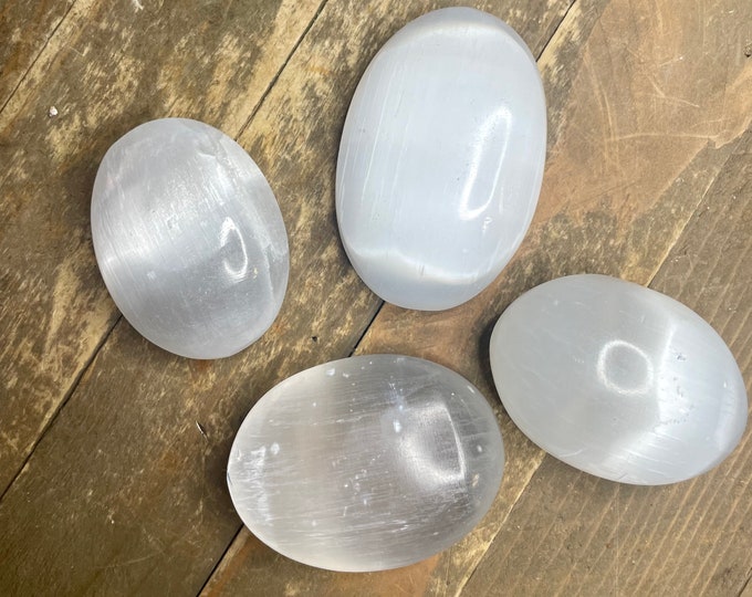 Selenite Palm Stone ,Selenite is one of the more powerful healing stones, Selenite Crystal Stone-Polished Selenite Stone, Crystals sbox,