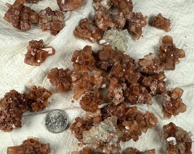 one Aragonite Crystal  Specimen, Raw Aragonite Crystal cluster, Healing Stones and Crystals, Aragonite Cluster