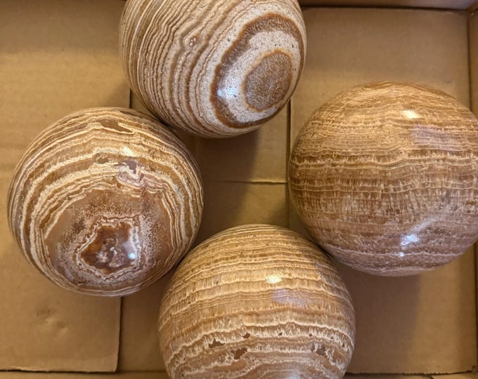 Banded Onyx Sphere: Natural Aragonite Crystal, Hand-Shaped Polished Stone Ball (80mm)