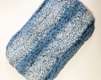 Ready to Ship Snuggle Me Organic Lounger Cover Baby Fawn Texture in Blues and White