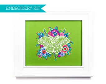 White Moth Floral Embroidery Supply Kit, Thread Painting tutorial, DIY embroidery, Cottagecore, Modern Embroidery, Floral Embroidery kit