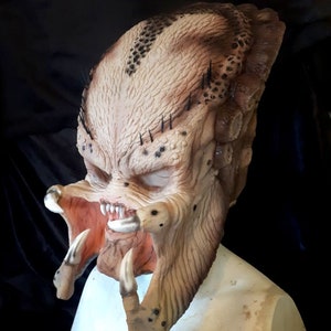 Predator Mask - NO DREADLOCKS