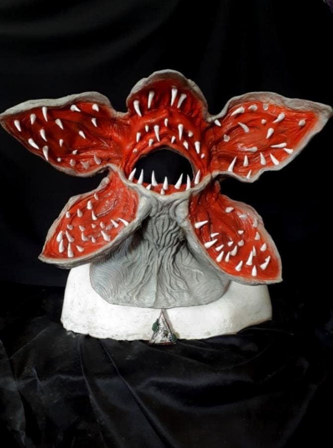 LePyCos Demogorgon Vollkopf-Latexmaske – Rot, Für Cosplay & Halloween, Atmungsaktiv