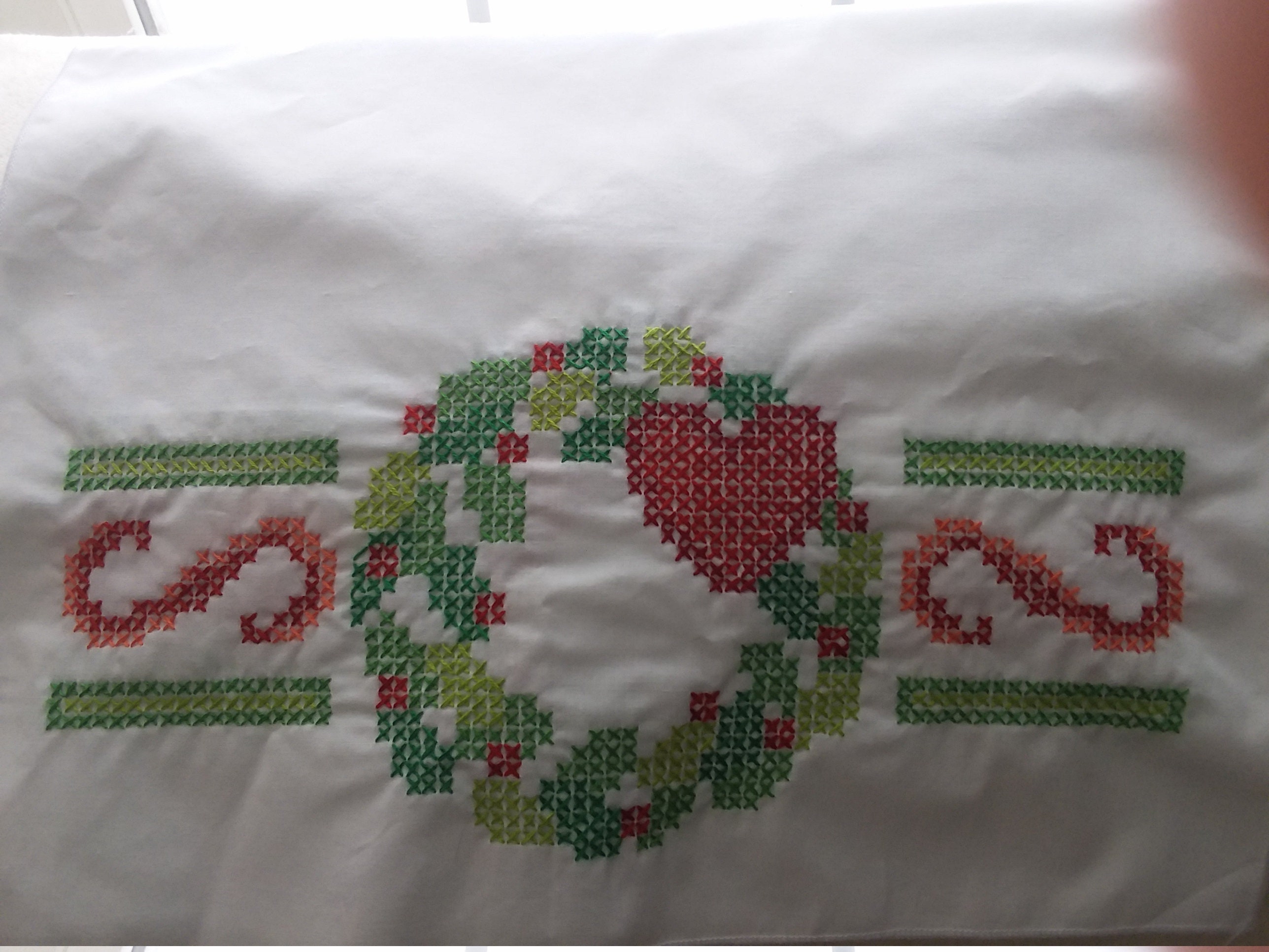 Hand embroidered table runner Etsy