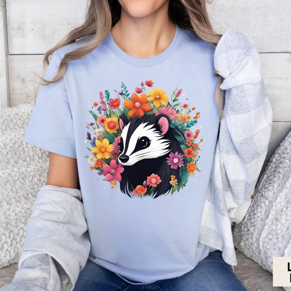 Cute Skunk Shirt, Gift for Skunk Lover Tee, Boho Spring Flowers Floral Wildflower Animal Lover T-Shirt, Skunk Gift, Racoon Opossum Possum