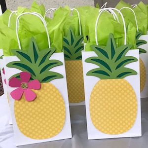 Pineapple Hibiscus Hawaiian Favor Bags | Tropical | Luau | Aloha | Wedding | Bachelorette | Birthday Party | Table Decoration | Gift Bag