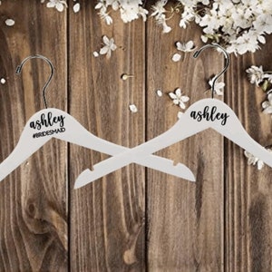 Appendino nuziale personalizzato / Appendino per matrimoni / Gancio per sposa / Appendiabiti da damigella d'onore / Ganci per il nome del matrimonio / Regalo personalizzato
