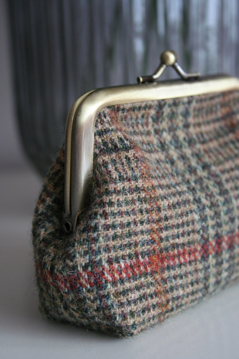 Ladies green tweed clasp purse coin purse card purse with floral lining