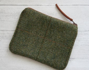 Green and brown tweed zipped coin purse / change purse / card purse