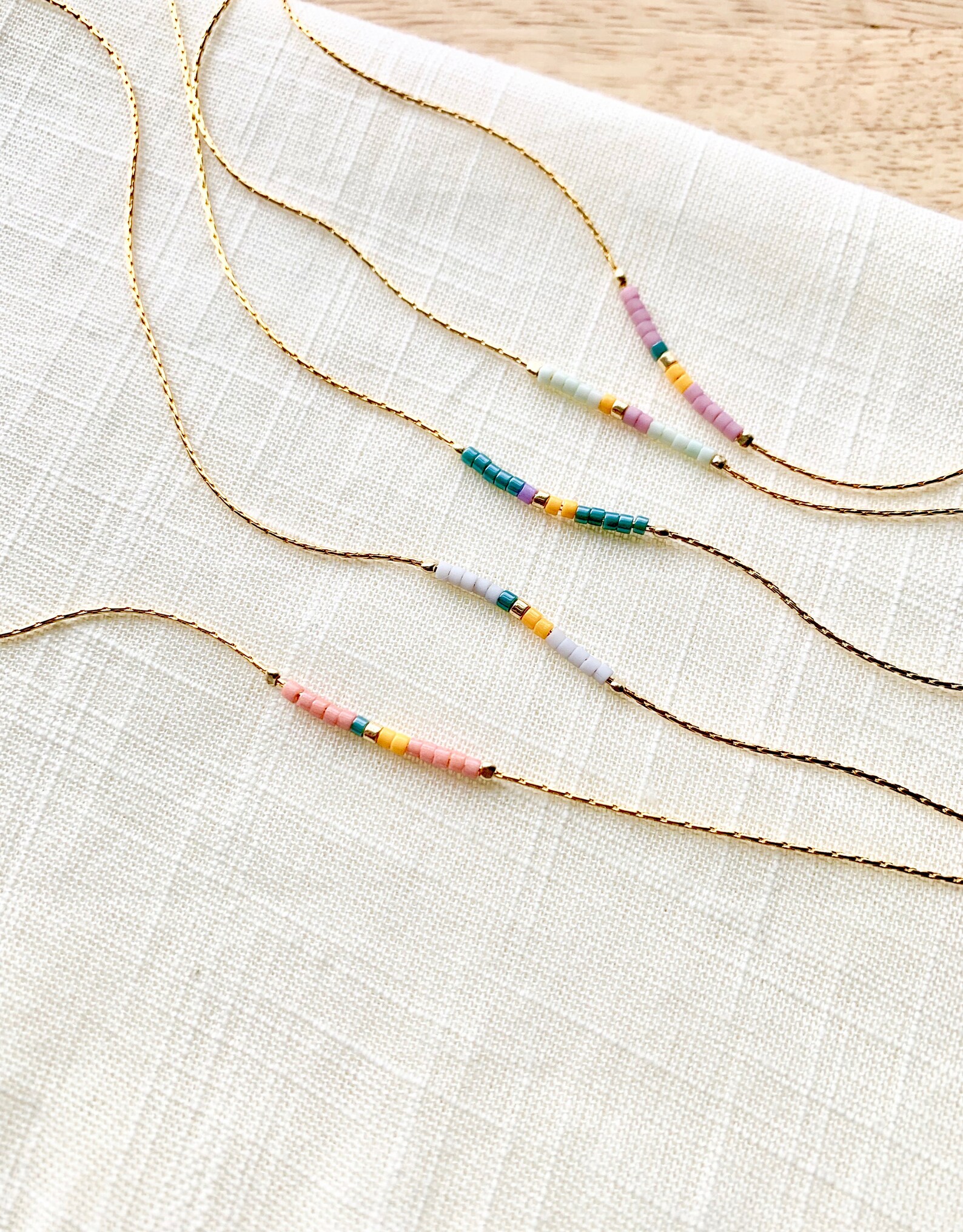 Minimalist beaded necklace Clearance