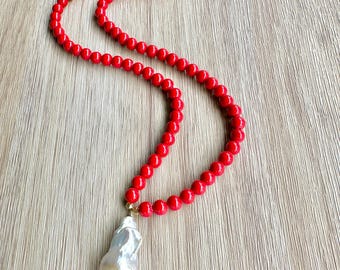 Bold Coral Bead Necklace with Baroque Pearl Pendant – Statement Jewelry, Baroque Pearl Necklace with Red Coral Beads, Coral Beaded Necklace
