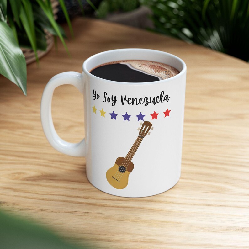 Taza Personalizada con Diseño de Venezuela de Siete Estrellas Tricolor y el Cuatro Venezolano Venezuelan Mug, Souvenir, B'day Gift, for Her image 7